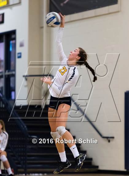 Thumbnail 2 in Del Oro @ Oak Ridge photogallery.