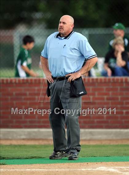 Thumbnail 2 in Pottsboro vs Paradise (2A Region 2 Area Playoffs) photogallery.