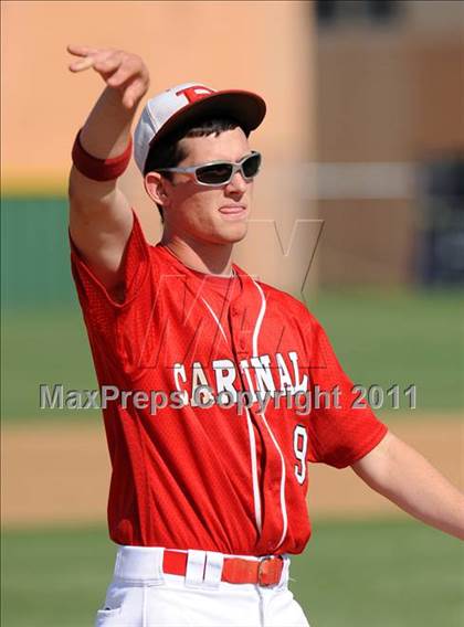 Thumbnail 3 in Pottsboro vs Paradise (2A Region 2 Area Playoffs) photogallery.