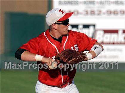 Thumbnail 2 in Pottsboro vs Paradise (2A Region 2 Area Playoffs) photogallery.