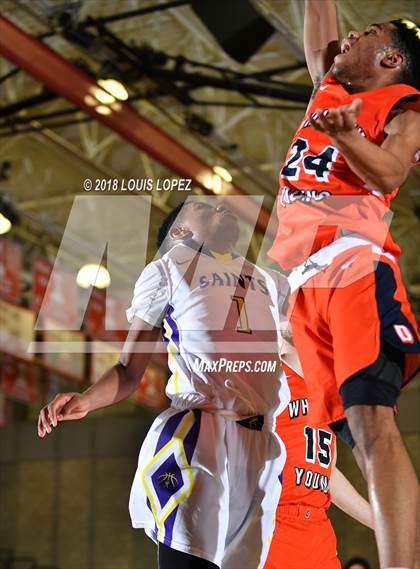 Thumbnail 2 in St. Augustine vs. Whitney Young (Nike Extravaganza) photogallery.