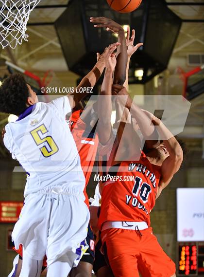 Thumbnail 3 in St. Augustine vs. Whitney Young (Nike Extravaganza) photogallery.