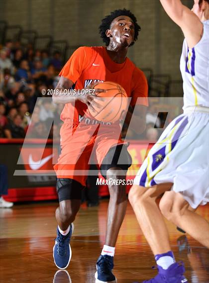 Thumbnail 3 in St. Augustine vs. Whitney Young (Nike Extravaganza) photogallery.
