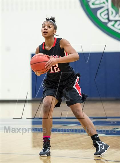 Thumbnail 2 in Heritage vs Woodgrove (Dulles District Semifinal) photogallery.