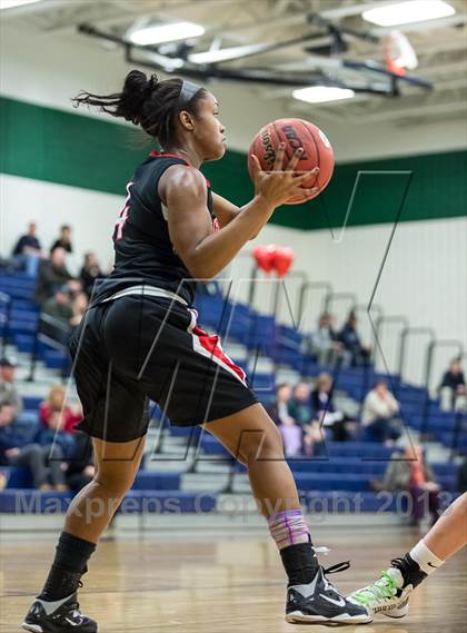 Thumbnail 3 in Heritage vs Woodgrove (Dulles District Semifinal) photogallery.