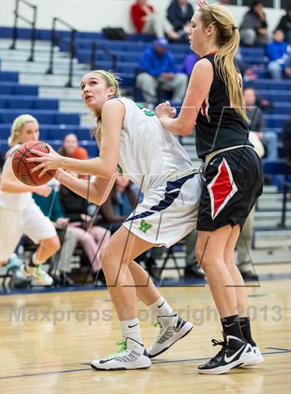 Thumbnail 3 in Heritage vs Woodgrove (Dulles District Semifinal) photogallery.