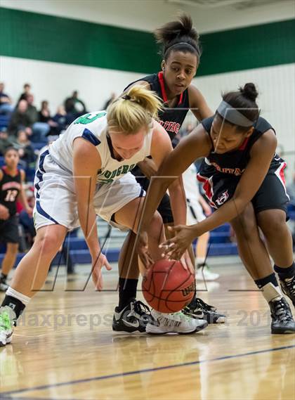 Thumbnail 3 in Heritage vs Woodgrove (Dulles District Semifinal) photogallery.