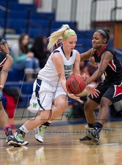 Thumbnail 2 in Heritage vs Woodgrove (Dulles District Semifinal) photogallery.