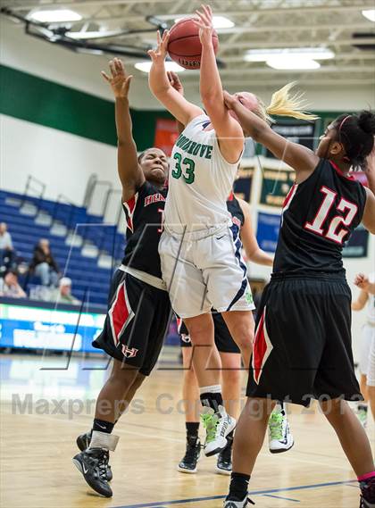 Thumbnail 3 in Heritage vs Woodgrove (Dulles District Semifinal) photogallery.