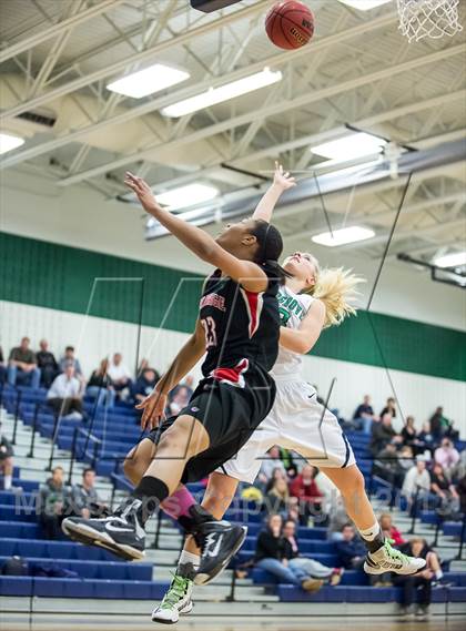 Thumbnail 1 in Heritage vs Woodgrove (Dulles District Semifinal) photogallery.