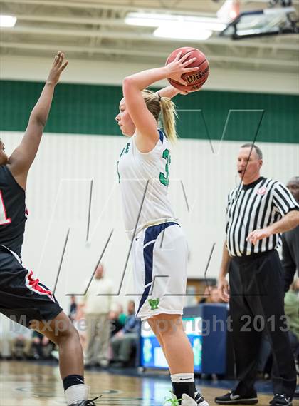 Thumbnail 1 in Heritage vs Woodgrove (Dulles District Semifinal) photogallery.