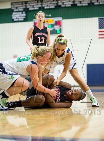 Thumbnail 3 in Heritage vs Woodgrove (Dulles District Semifinal) photogallery.