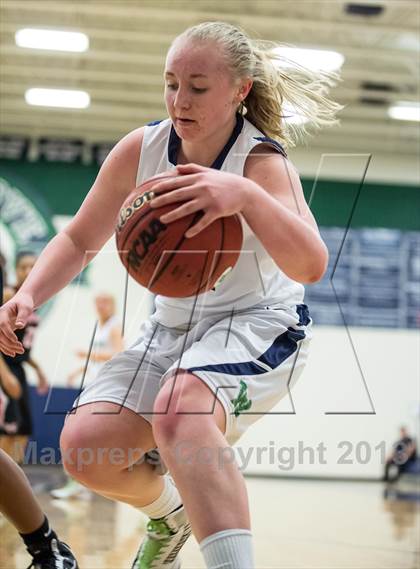 Thumbnail 3 in Heritage vs Woodgrove (Dulles District Semifinal) photogallery.