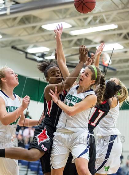 Thumbnail 2 in Heritage vs Woodgrove (Dulles District Semifinal) photogallery.