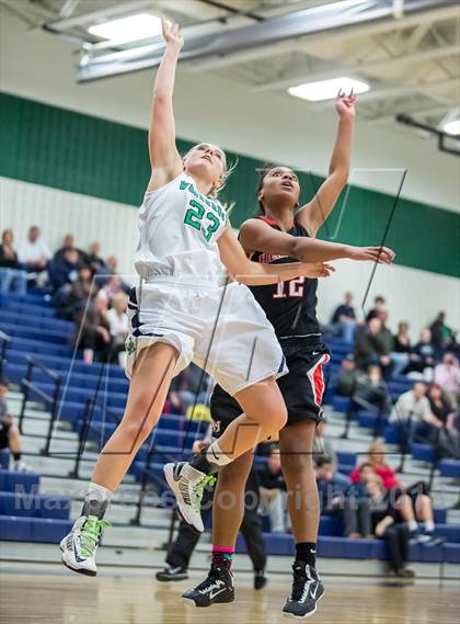 Thumbnail 3 in Heritage vs Woodgrove (Dulles District Semifinal) photogallery.