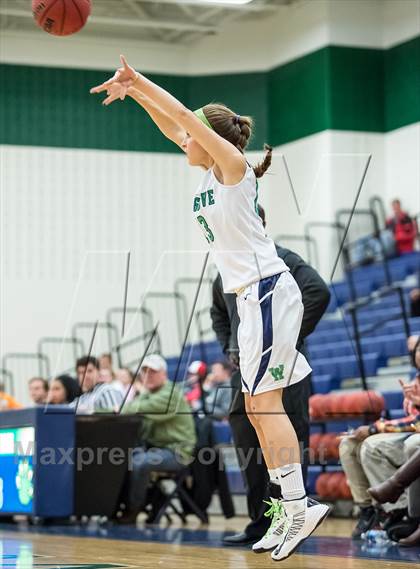 Thumbnail 1 in Heritage vs Woodgrove (Dulles District Semifinal) photogallery.