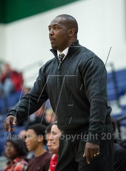 Thumbnail 3 in Heritage vs Woodgrove (Dulles District Semifinal) photogallery.