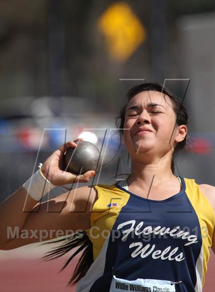 Thumbnail 3 in Willie Williams Classic photogallery.