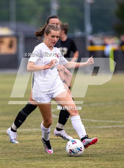 Thumbnail 2 in Franklin Academy vs Clinton (NCHSAA 2A - Fourth Round) photogallery.