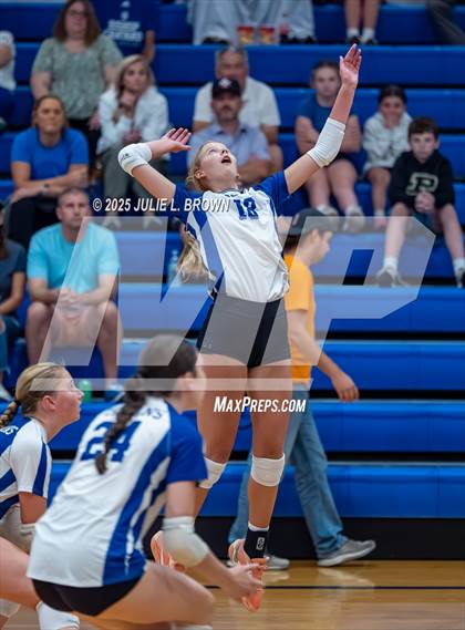 Thumbnail 1 in JV: Roncalli @ Indianapolis Bishop Chatard photogallery.