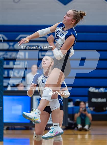 Thumbnail 3 in JV: Roncalli @ Indianapolis Bishop Chatard photogallery.