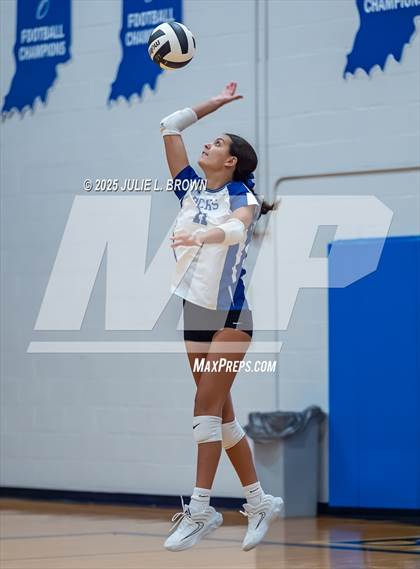 Thumbnail 1 in JV: Roncalli @ Indianapolis Bishop Chatard photogallery.