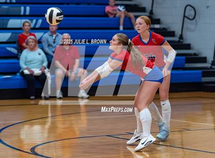 Thumbnail 3 in JV: Roncalli @ Indianapolis Bishop Chatard photogallery.