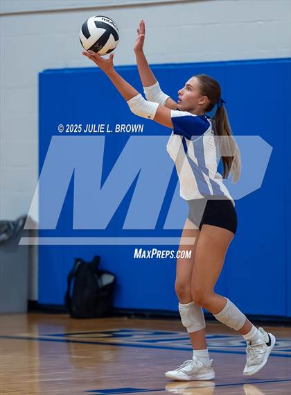 Thumbnail 3 in JV: Roncalli @ Indianapolis Bishop Chatard photogallery.