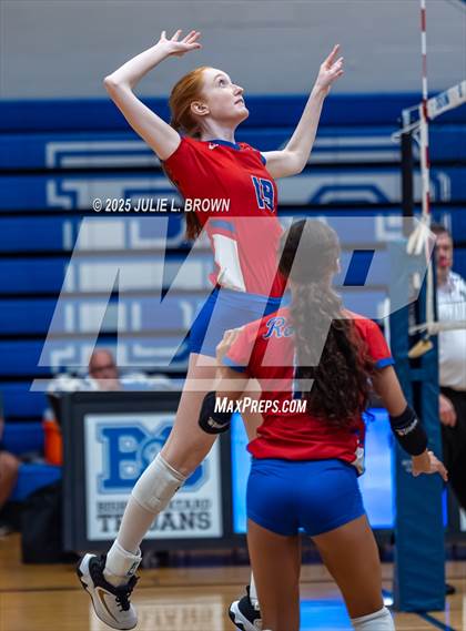 Thumbnail 2 in JV: Roncalli @ Indianapolis Bishop Chatard photogallery.