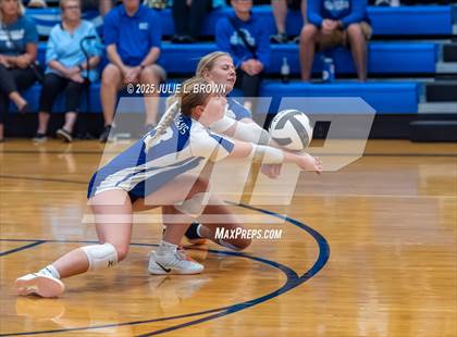 Thumbnail 1 in JV: Roncalli @ Indianapolis Bishop Chatard photogallery.