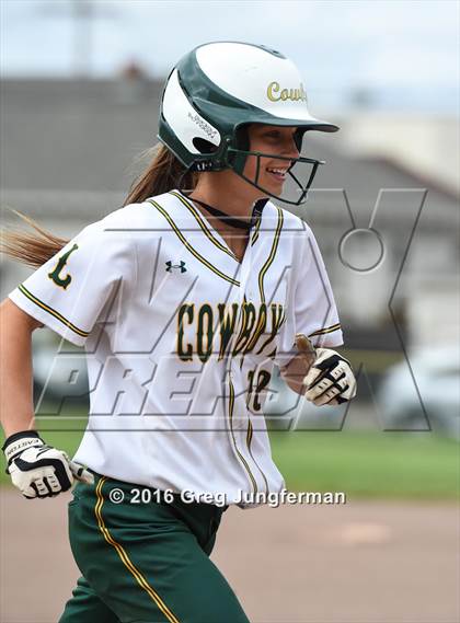 Thumbnail 3 in Petaluma vs Livermore (CIF NCS   Playoff) photogallery.