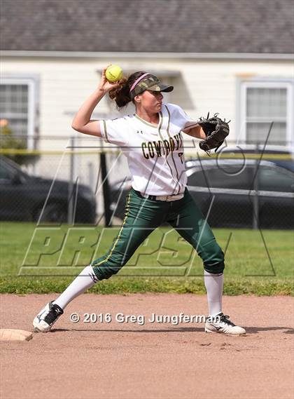 Thumbnail 2 in Petaluma vs Livermore (CIF NCS   Playoff) photogallery.