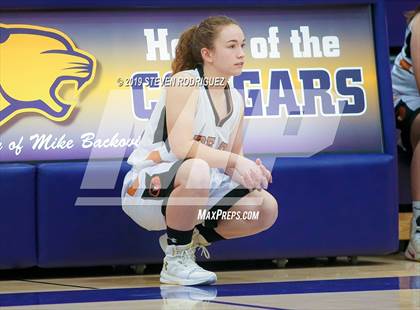 Thumbnail 2 in Central Catholic vs. Summerville photogallery.