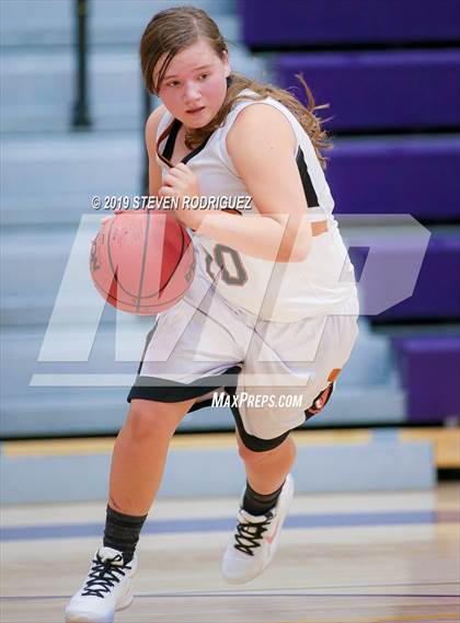 Thumbnail 1 in Central Catholic vs. Summerville photogallery.