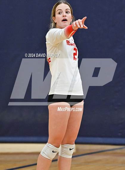 Thumbnail 3 in Regis Jesuit vs Monarch photogallery.