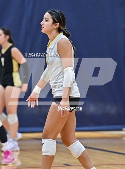 Thumbnail 1 in Regis Jesuit vs Monarch photogallery.