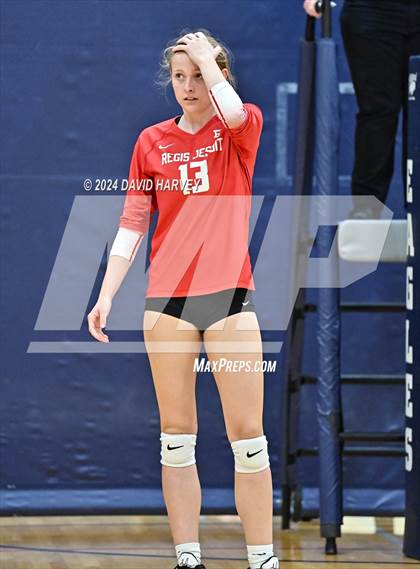 Thumbnail 1 in Regis Jesuit vs Monarch photogallery.