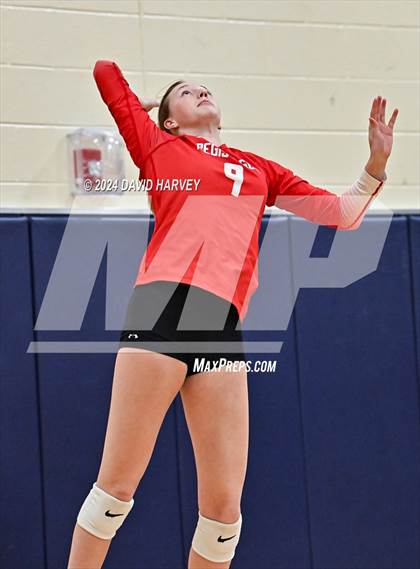 Thumbnail 1 in Regis Jesuit vs Monarch photogallery.