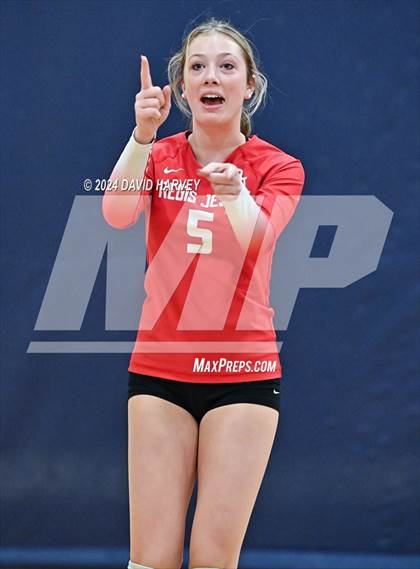Thumbnail 3 in Regis Jesuit vs Monarch photogallery.