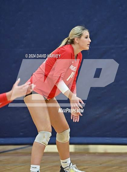 Thumbnail 1 in Regis Jesuit vs Monarch photogallery.