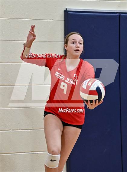 Thumbnail 3 in Regis Jesuit vs Monarch photogallery.