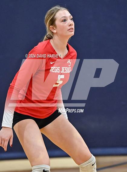 Thumbnail 2 in Regis Jesuit vs Monarch photogallery.