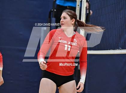 Thumbnail 3 in Regis Jesuit vs Monarch photogallery.