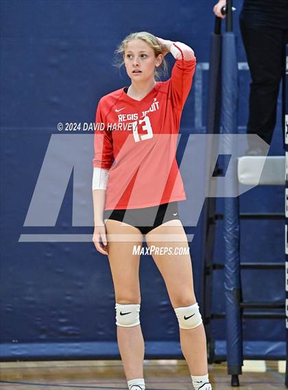 Thumbnail 2 in Regis Jesuit vs Monarch photogallery.