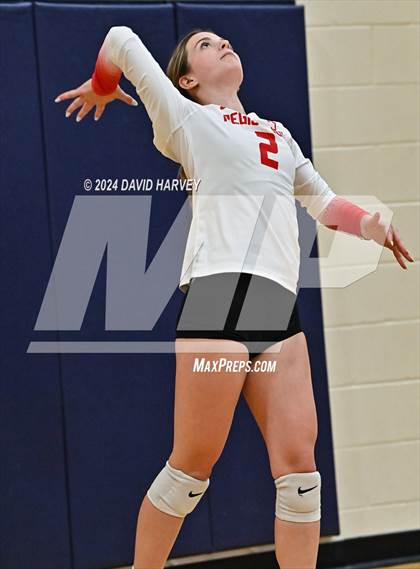 Thumbnail 2 in Regis Jesuit vs Monarch photogallery.