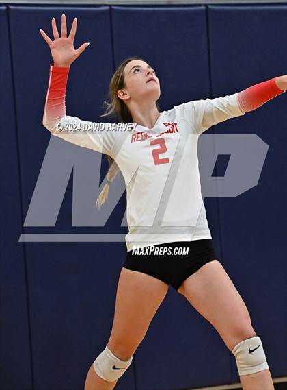 Thumbnail 1 in Regis Jesuit vs Monarch photogallery.