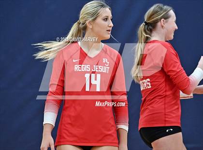Thumbnail 3 in Regis Jesuit vs Monarch photogallery.