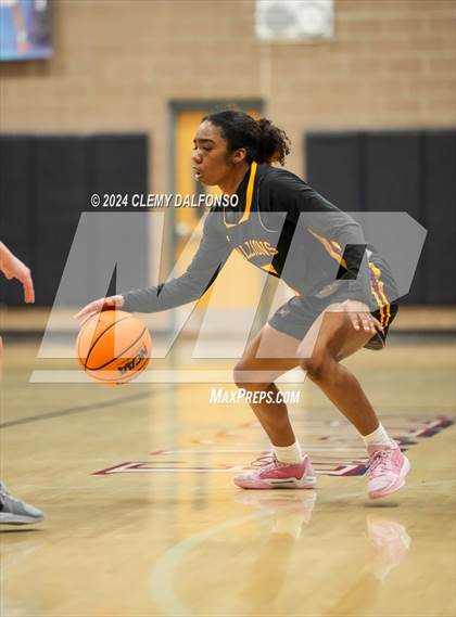 Thumbnail 1 in Sierra vs Evergreen (Dakota Ridge High School) photogallery.