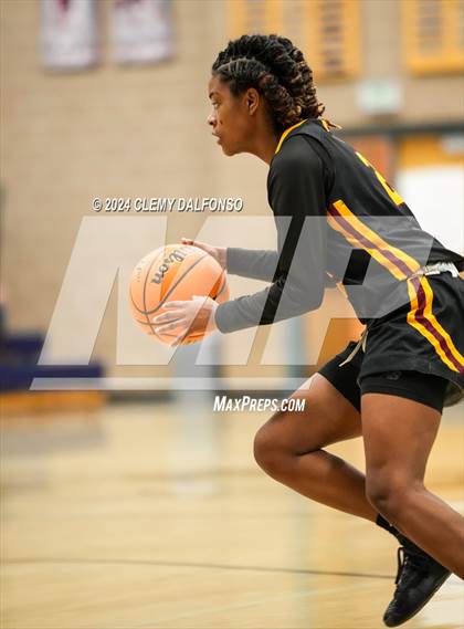 Thumbnail 1 in Sierra vs Evergreen (Dakota Ridge High School) photogallery.