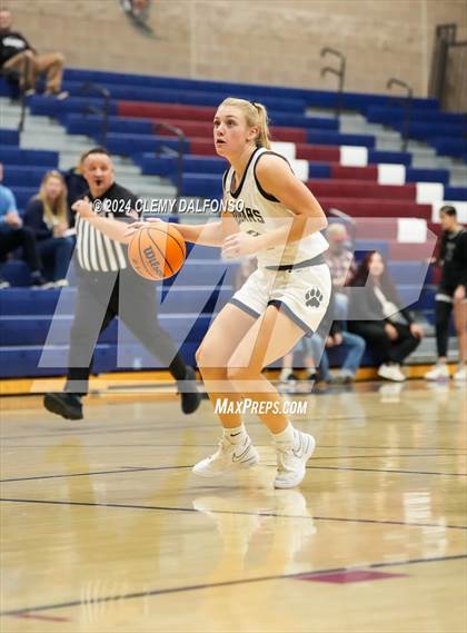 Thumbnail 3 in Sierra vs Evergreen (Dakota Ridge High School) photogallery.